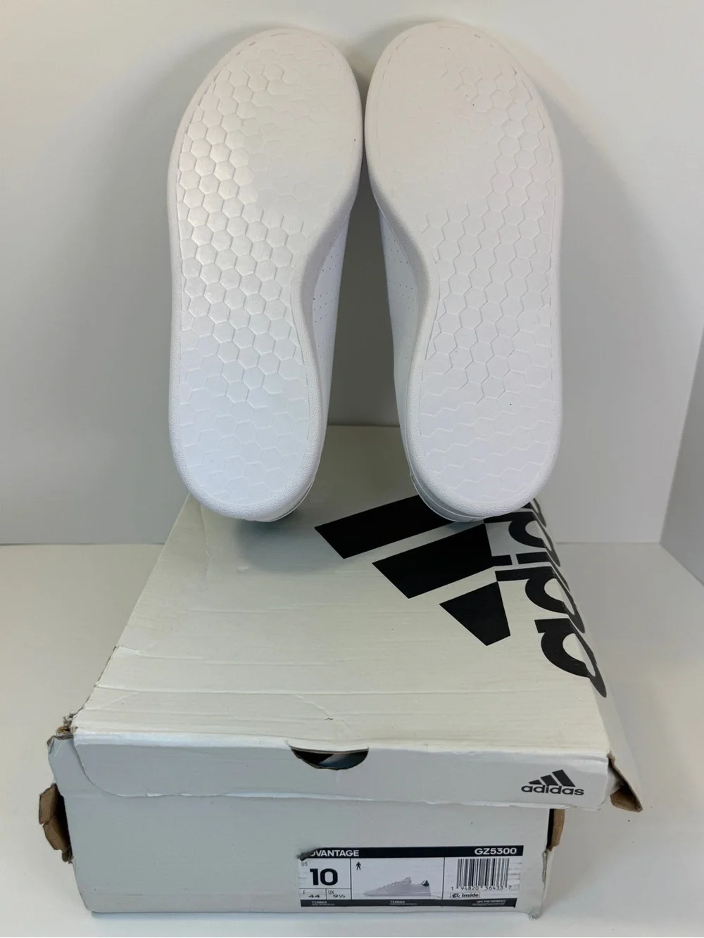 adidas Advantage Men’s Size 10 White Green Casual Tennis Sneakers GZ5300